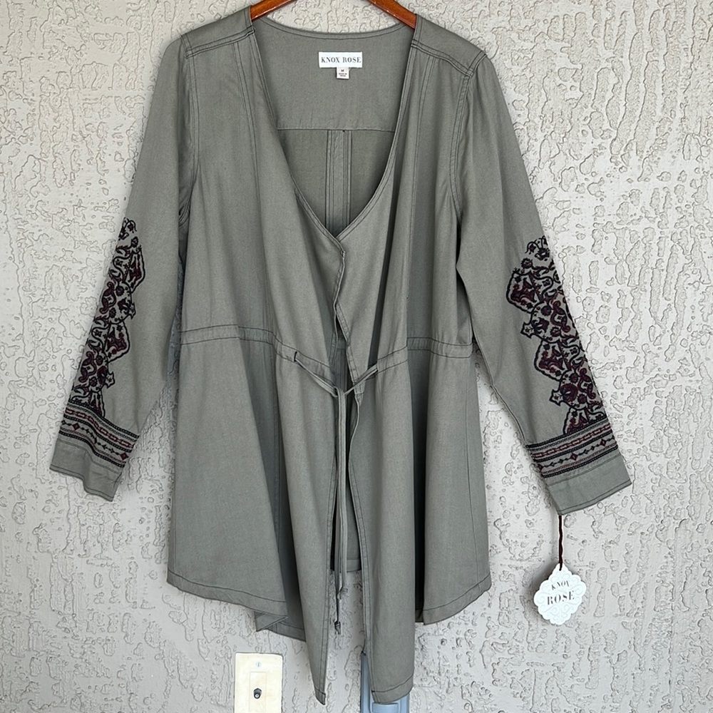 NWT Knox Rose, Embroidered Sleeve Detail, Cinched Waist, Drawstring tie Jacket